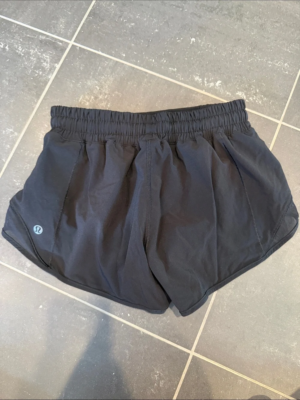 Lululemon Black Hotty Hot Low-Rise Lined Short 2.5